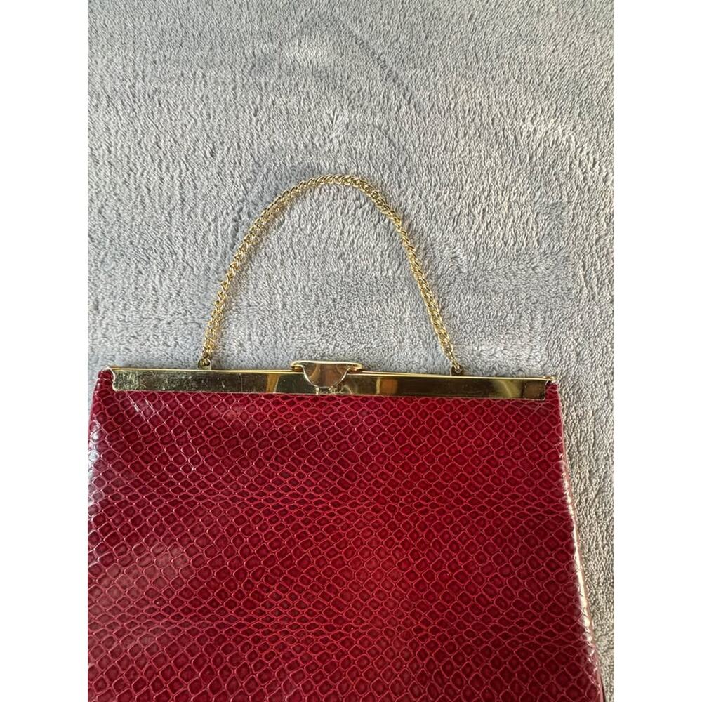 Vintage Red Faux Snakeskin Embossed Evening Clutch Gold Chain Frame Bag - Picture 2 of 5